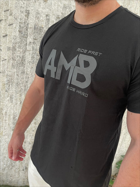Camiseta para hombre negro AMB